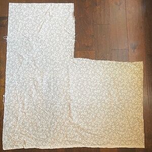 100% cotton Light grey gray white modern floral pattern fabric